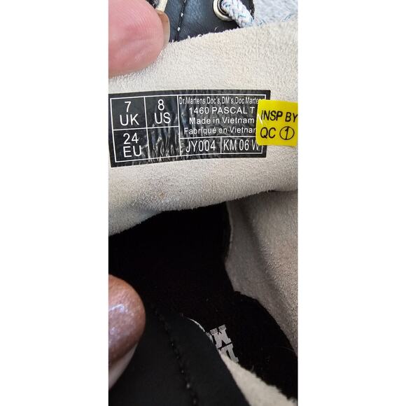 Doc Martens 1460 Toddler Girls Rainbow Iridescent Patent Leather Boots- Size‎ 8 - Picture 6 of 6